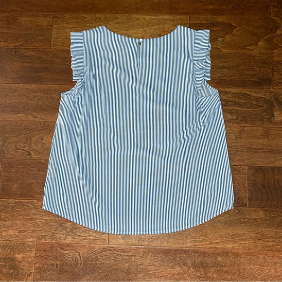NWT women’s blouse - Picture 4 of 4